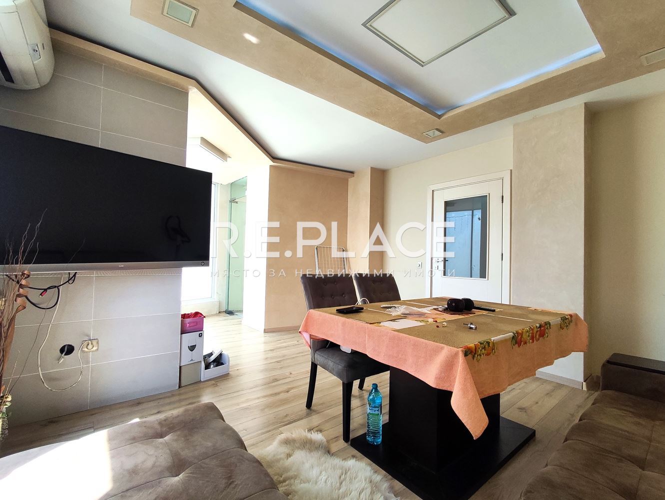 Продава Тристаен апартамен кв. Погреби, гр. Варна.