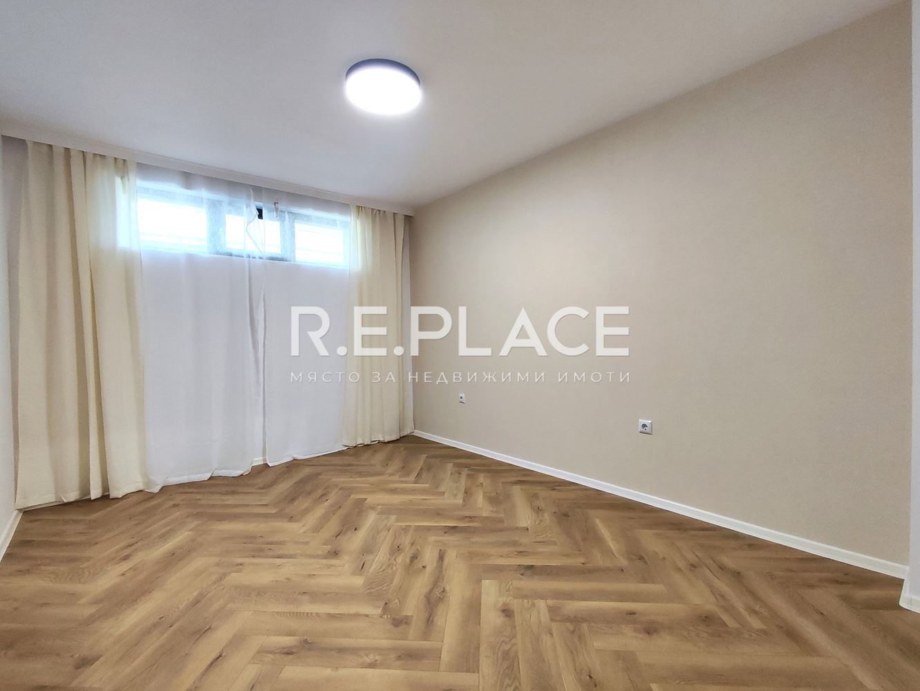 Продава тристаен апартамент, кв. Възраждане 2, гр. Варна