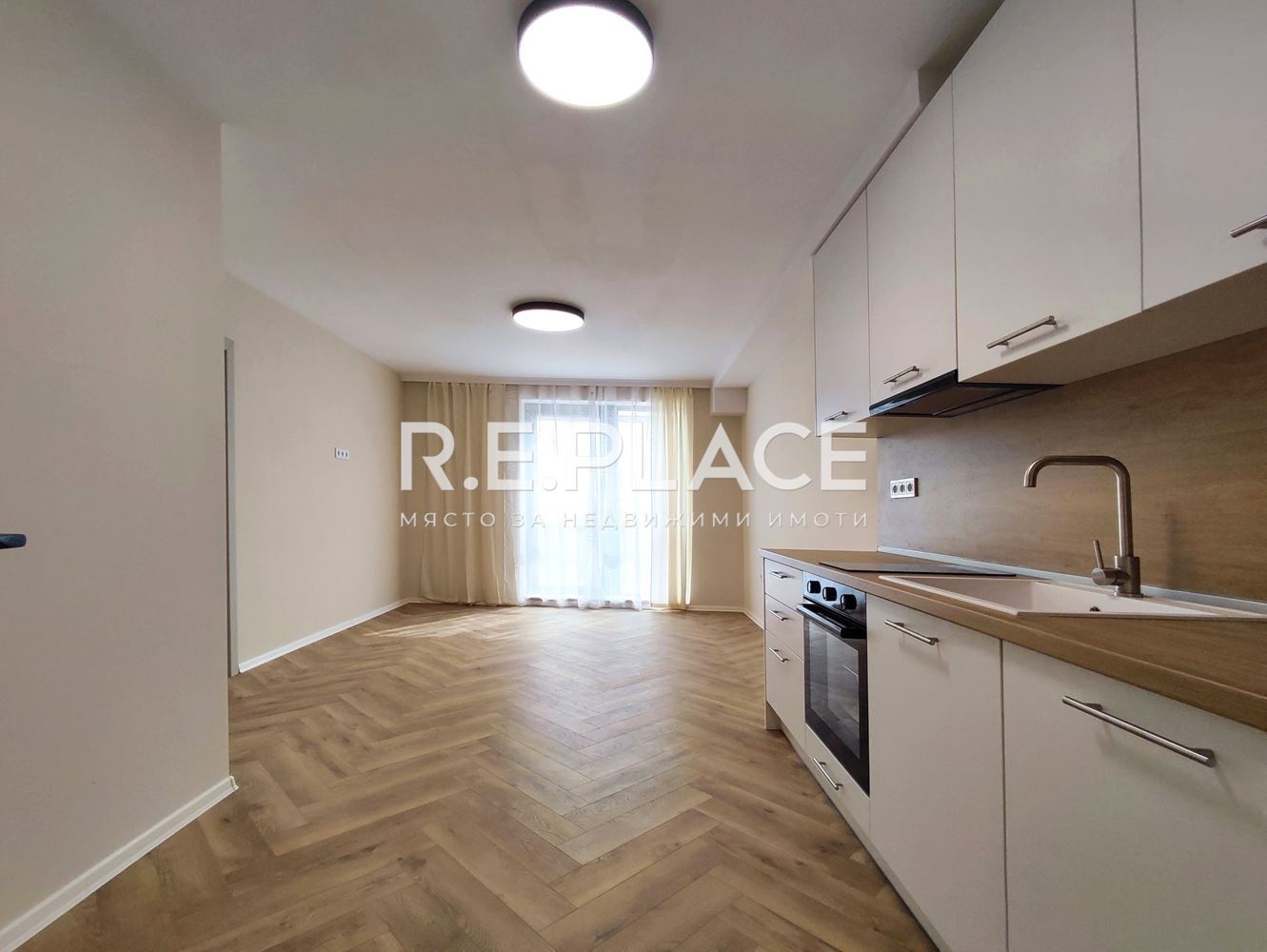 Продава тристаен апартамент, кв. Възраждане 2, гр. Варна