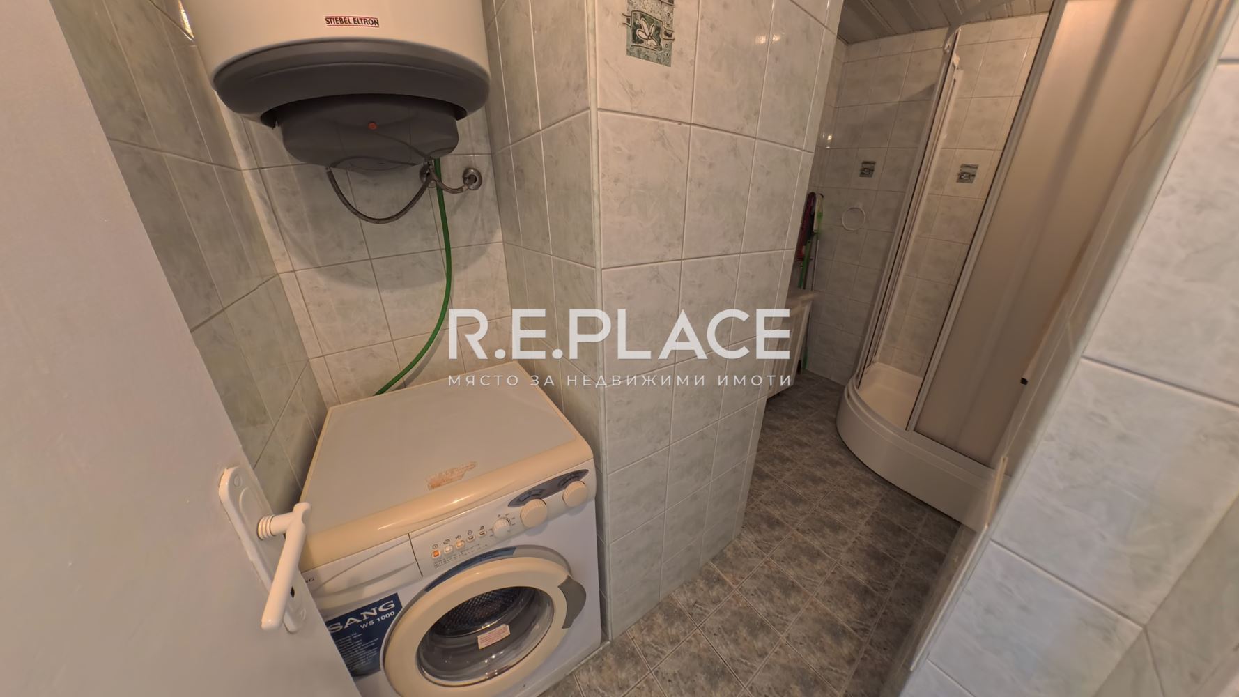 Тристаен апартамент под наем с нескриваема морска панорама – кв. Чайка, гр. Варна