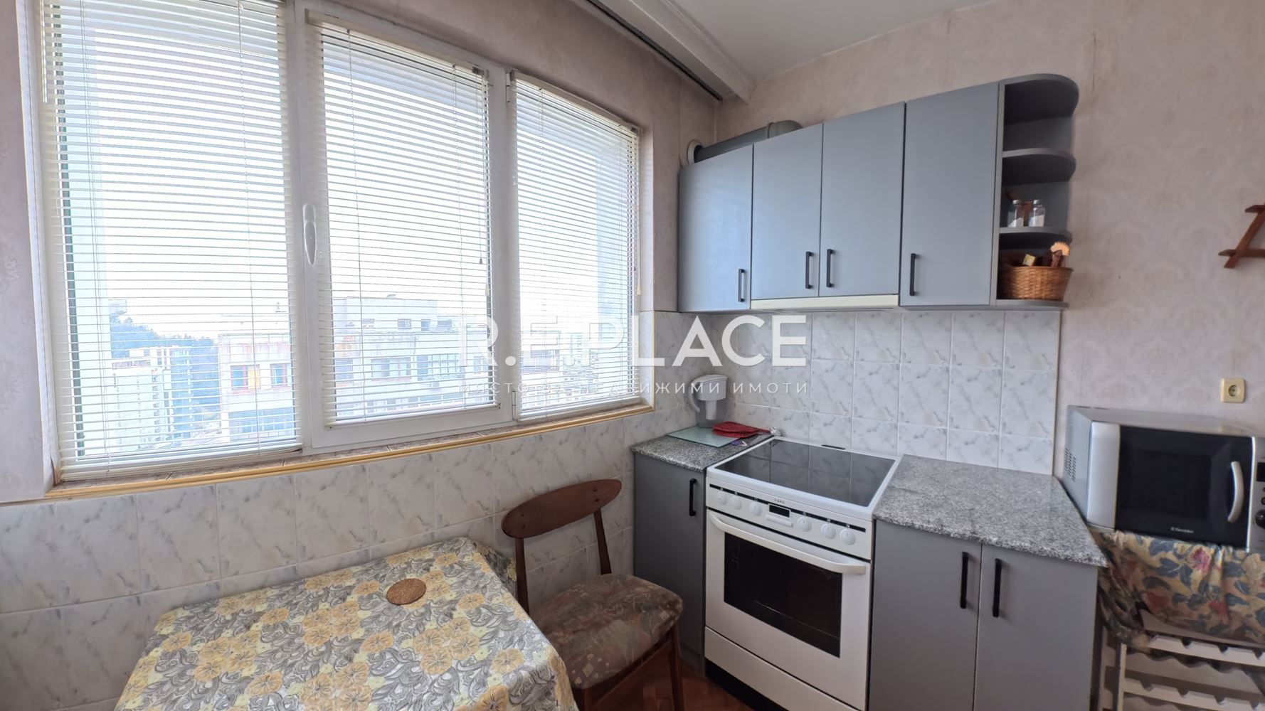 Тристаен апартамент под наем с нескриваема морска панорама – кв. Чайка, гр. Варна