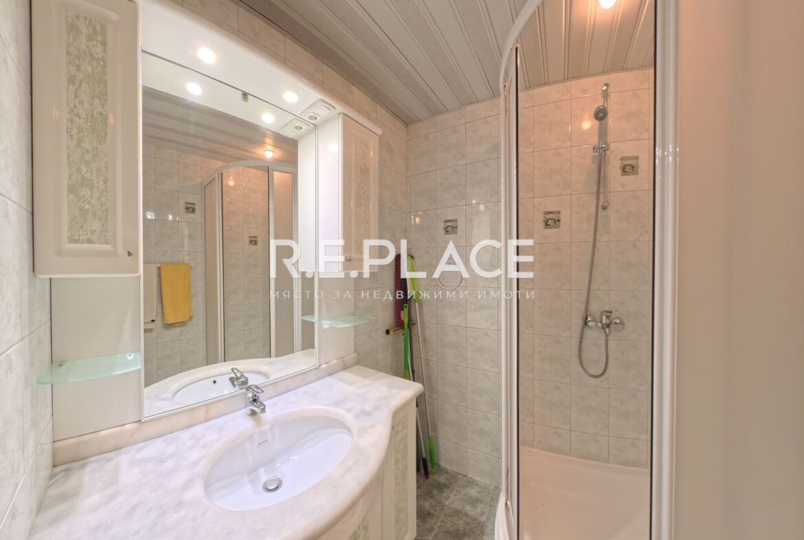 Тристаен апартамент под наем с нескриваема морска панорама – кв. Чайка, гр. Варна