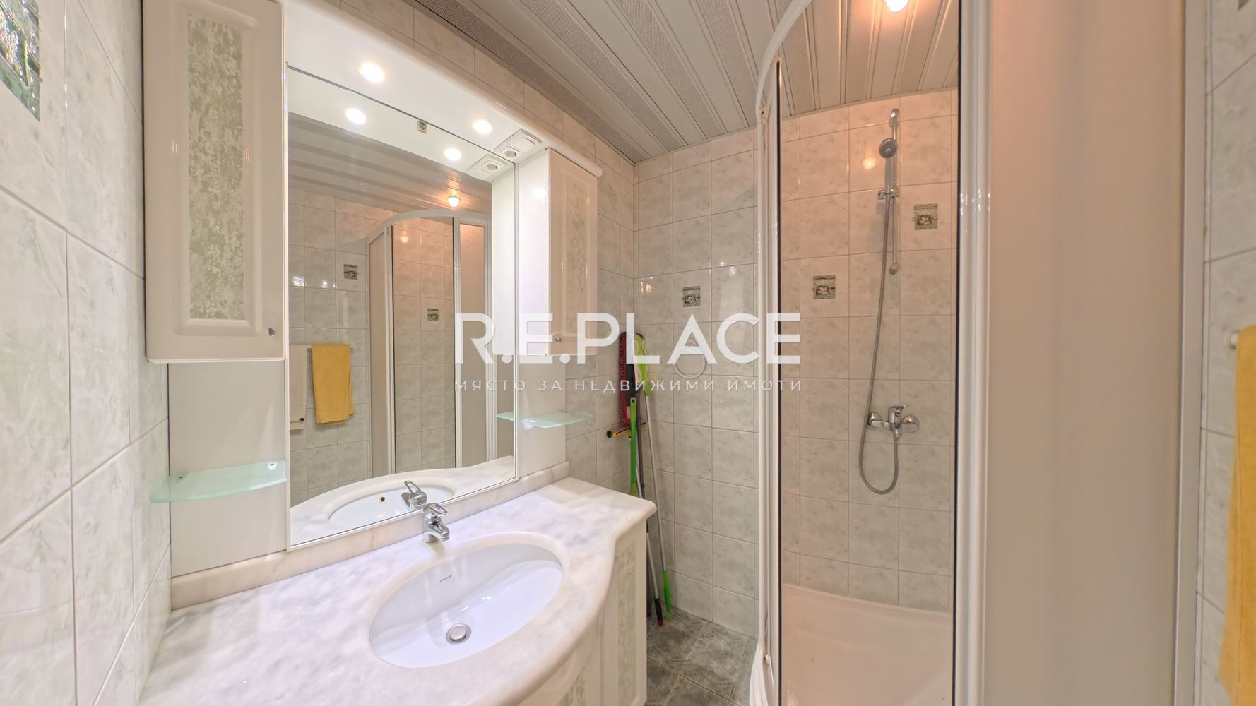 Тристаен апартамент под наем с нескриваема морска панорама – кв. Чайка, гр. Варна