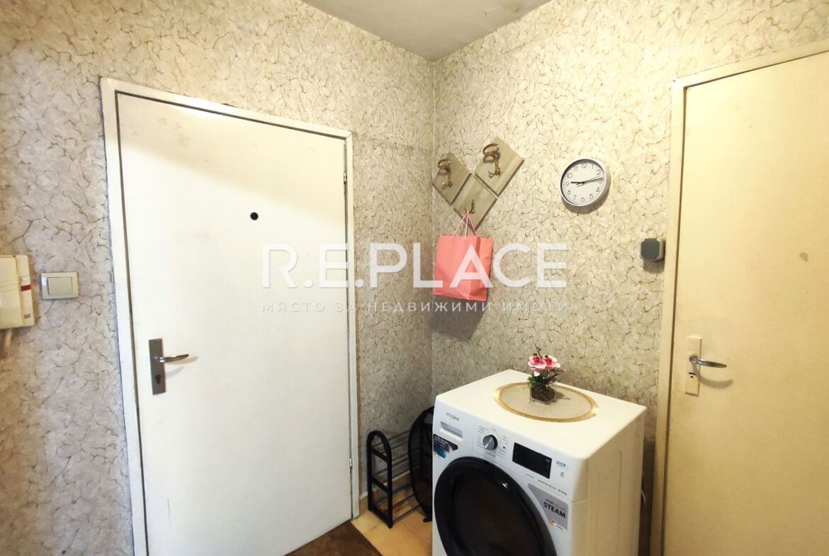 Продава разширена гарсониера в жк. Владислав Варненчик, гр. Варна