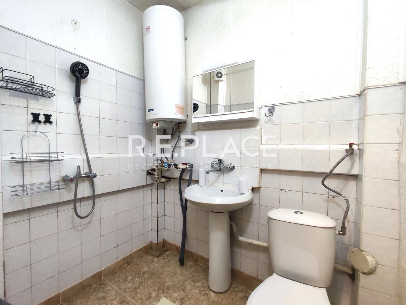 Продава разширена гарсониера в жк. Владислав Варненчик, гр. Варна