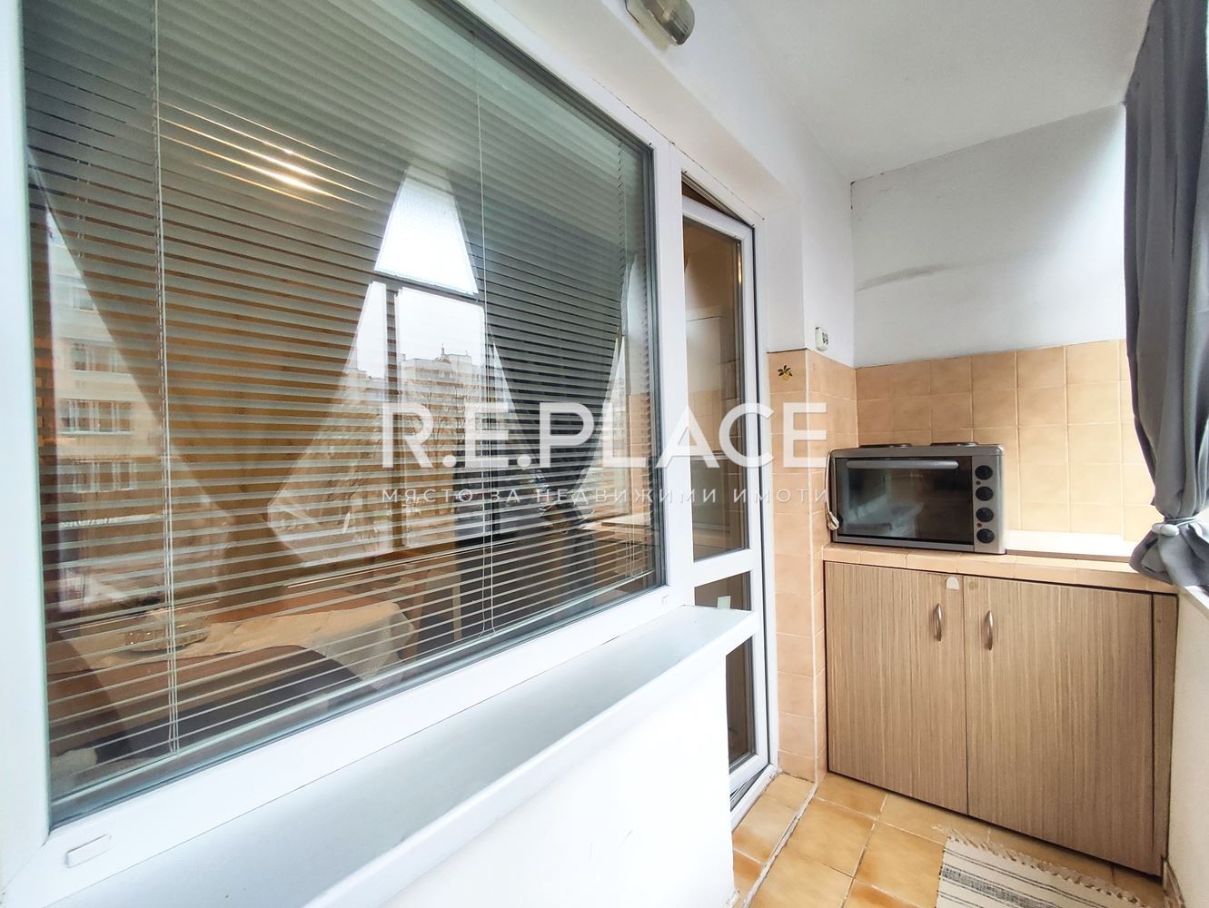 Продава разширена гарсониера в жк. Владислав Варненчик, гр. Варна