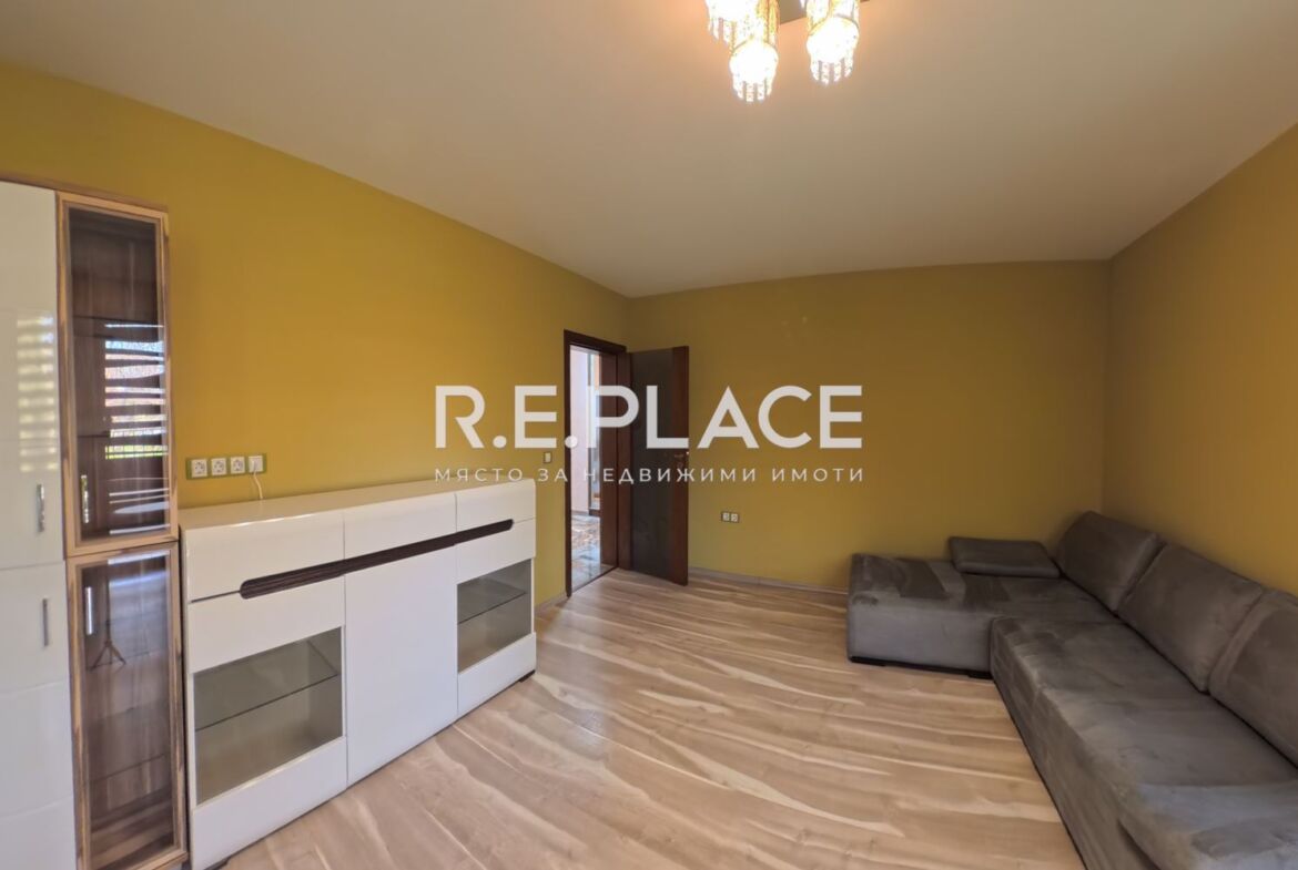 Тристаен апартамент в Бриз, гр. Варна