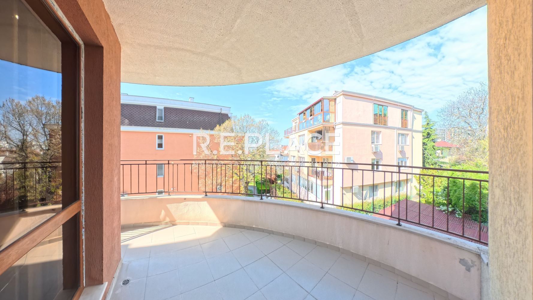 Тристаен апартамент в Бриз, гр. Варна