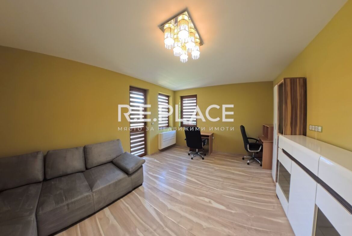 Тристаен апартамент в Бриз, гр. Варна