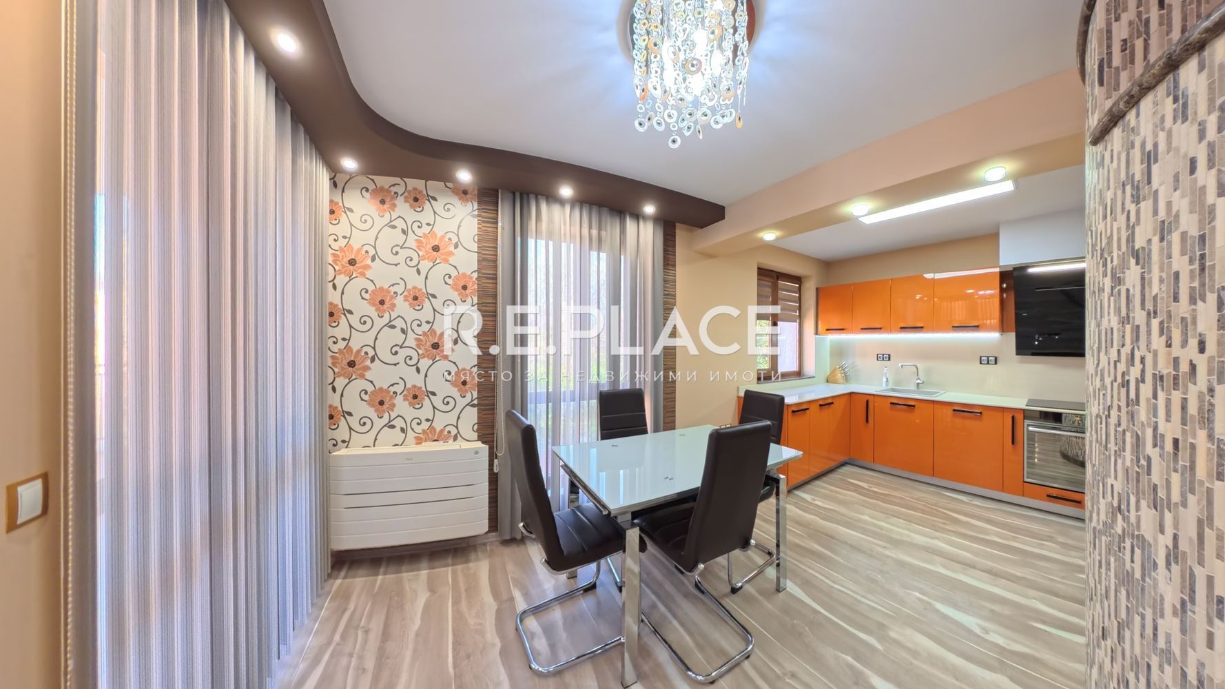 Тристаен апартамент в Бриз, гр. Варна