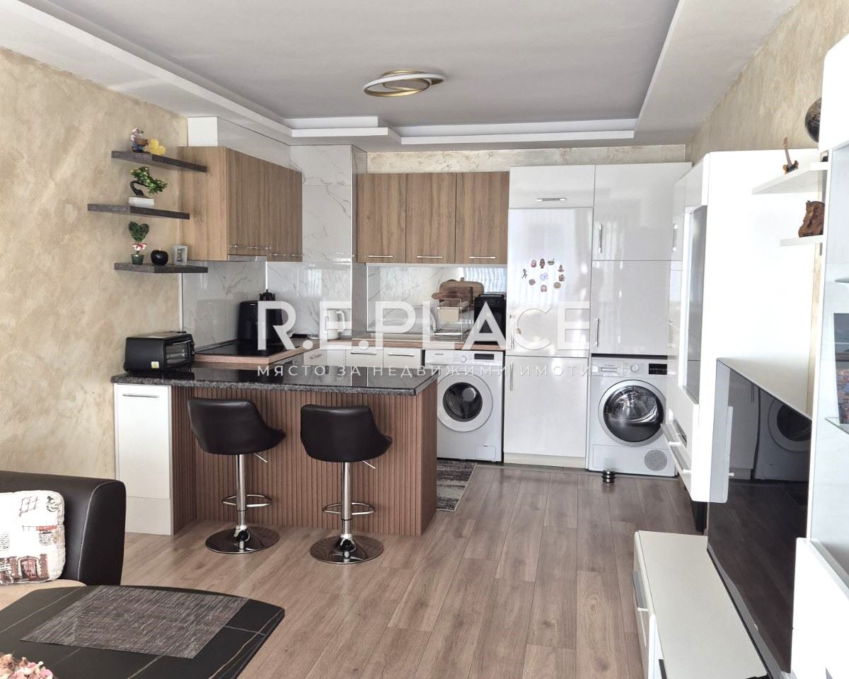 Продава двустаен апартамент в гр. Варна, кв. Зимно Кино Тракия