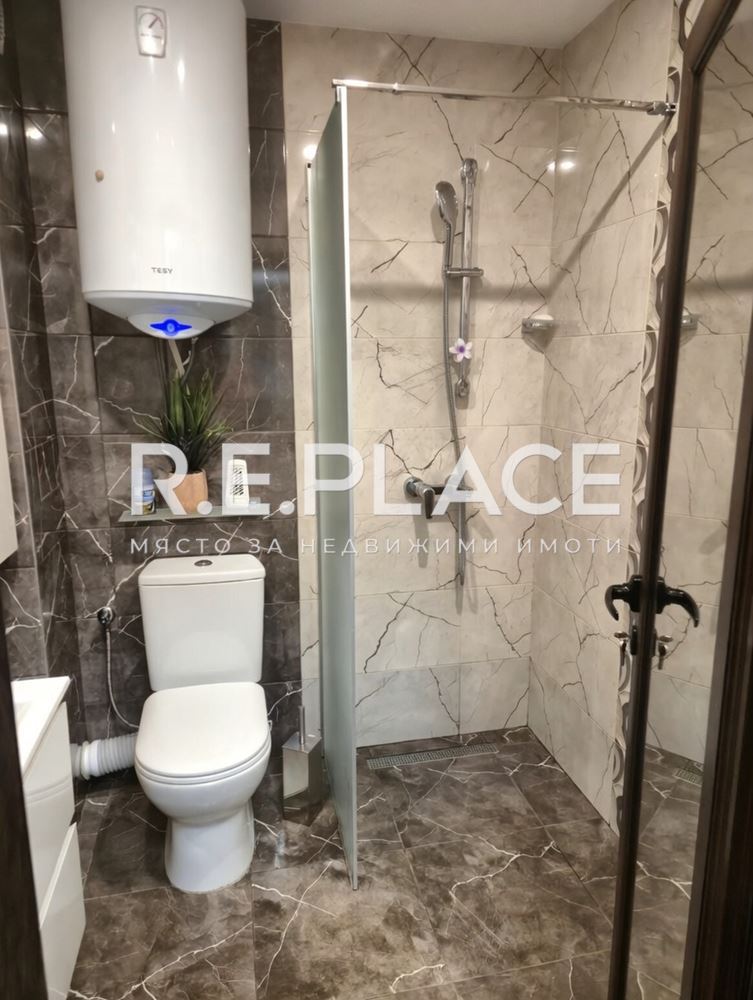 Продава двустаен апартамент в гр. Варна, кв. Зимно Кино Тракия