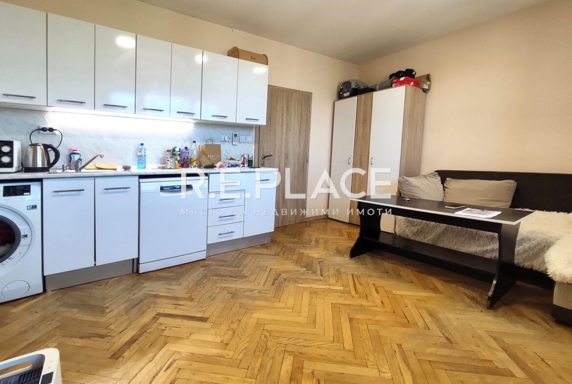 Продава апартамент с две стаи в гр. Варна, кв. Младост