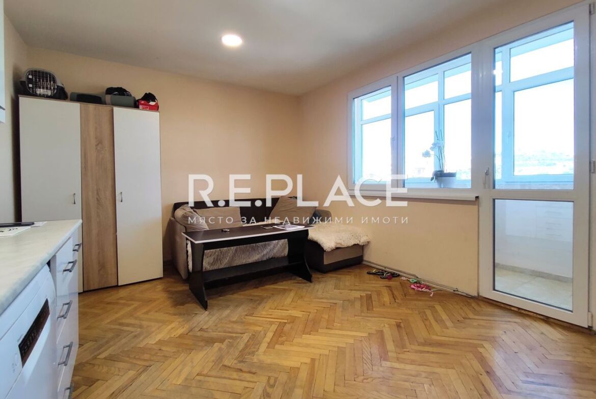 Продава апартамент с две стаи в гр. Варна, кв. Младост