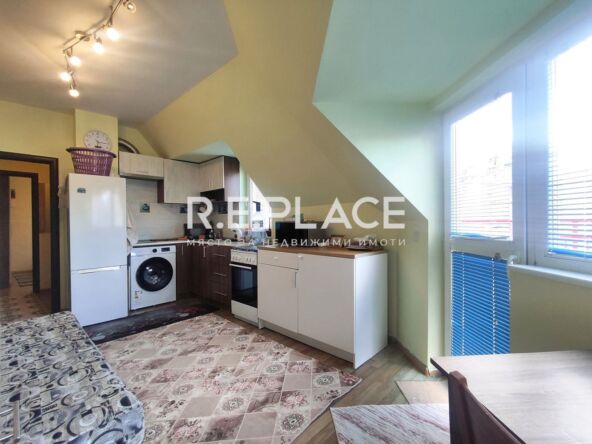 Продава двустаен апартамент с паркомясто в гр. Варна, кв. Погреби