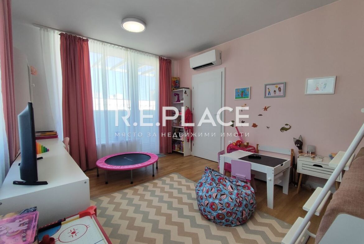 Продава тристаен апартамент с голяма тераса 55 кв. м гр. Варна, Възраждане 1