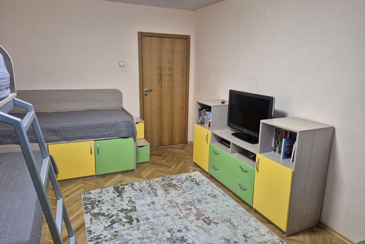 Продава тристаен апартамент гр. Варна, Трошево