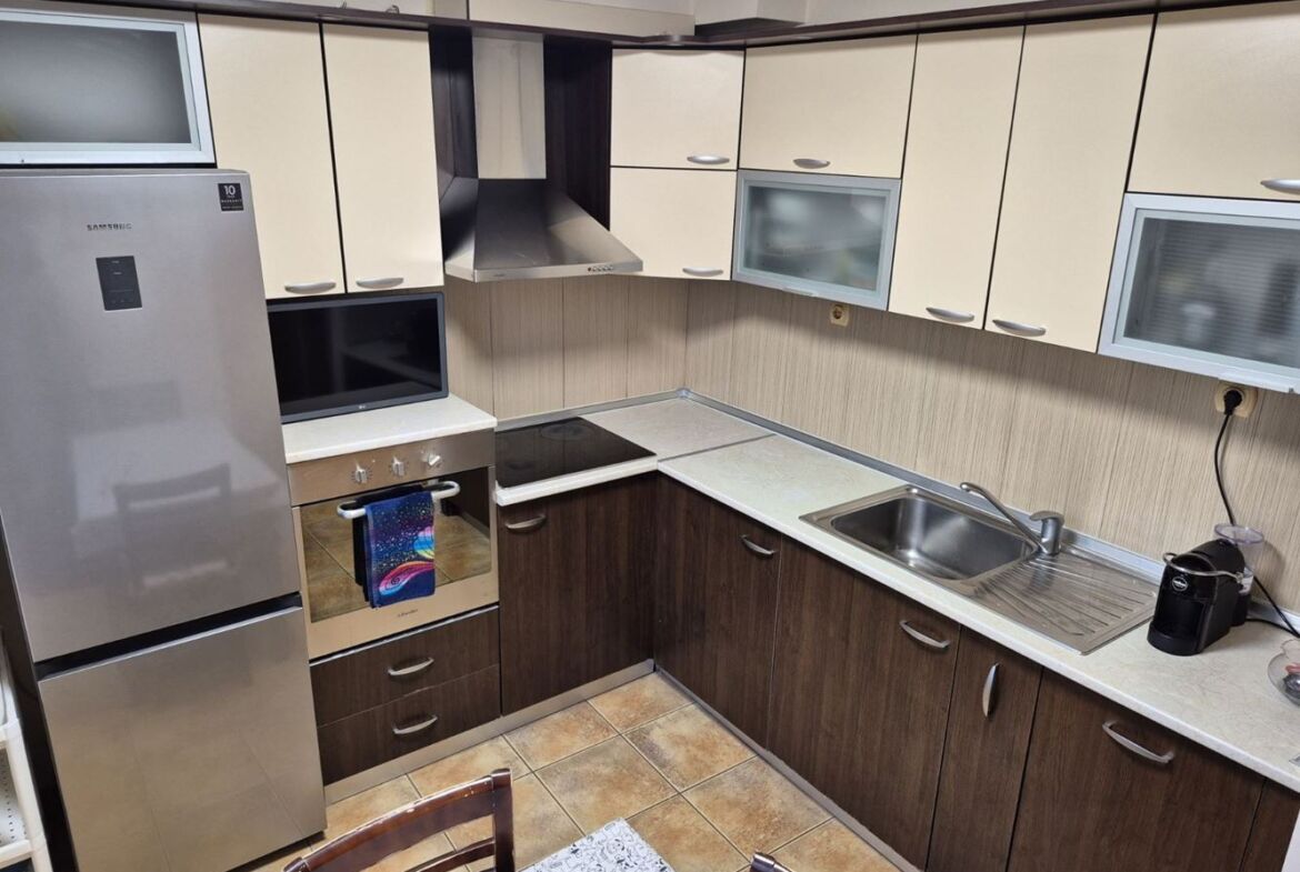 Продава тристаен апартамент гр. Варна, Трошево