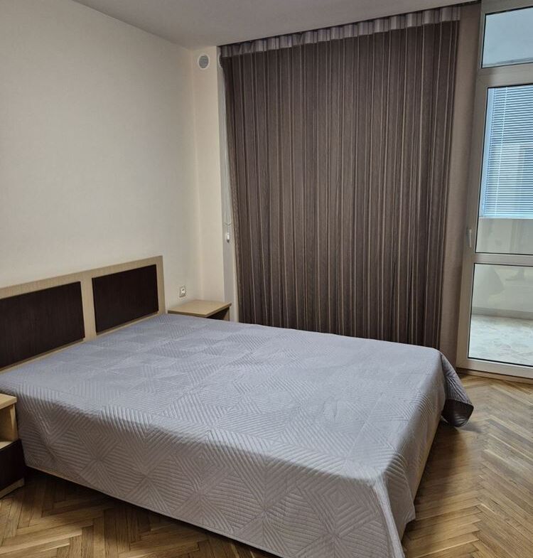 Продава тристаен апартамент гр. Варна, Трошево