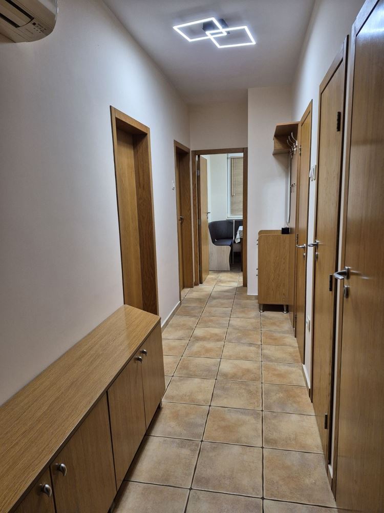 Продава тристаен апартамент гр. Варна, Трошево