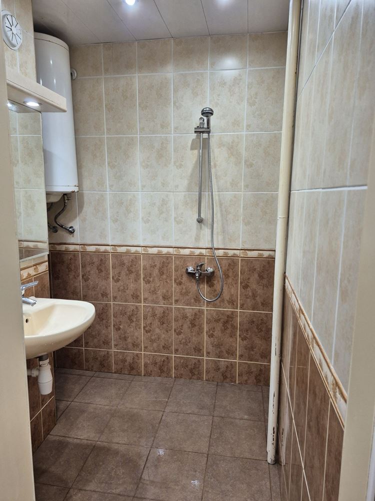 Продава тристаен апартамент гр. Варна, Трошево