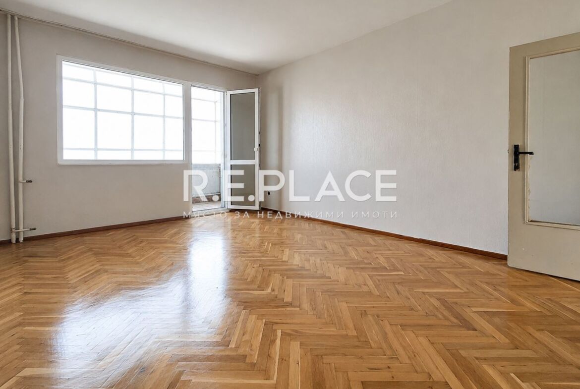 Продава апартамент с три стаи в гр. Варна, Младост 2