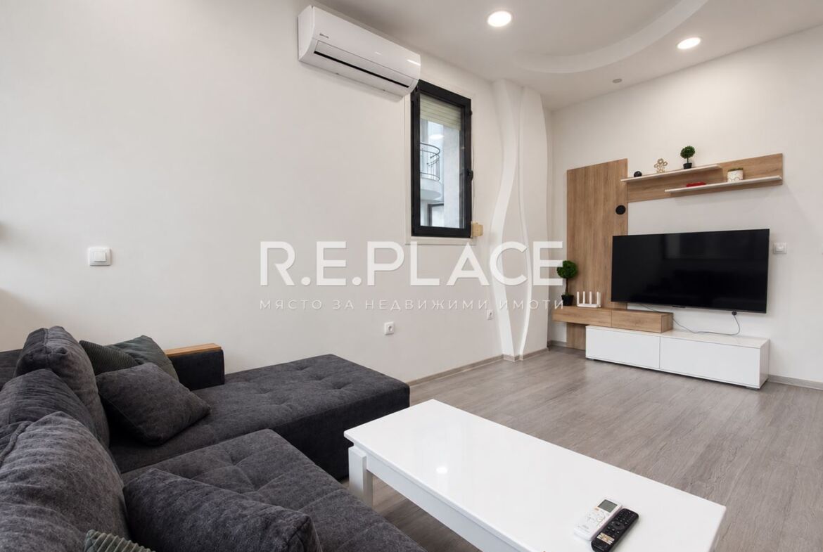Продава двустаен апартамент в две паркоместа в гр. Варна, кв. Бриз