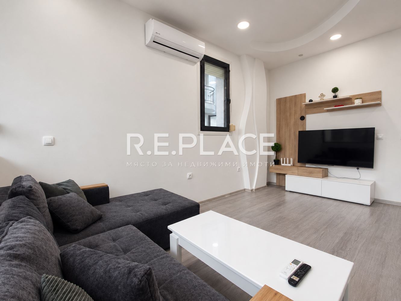 Продава двустаен апартамент в две паркоместа в гр. Варна, кв. Бриз