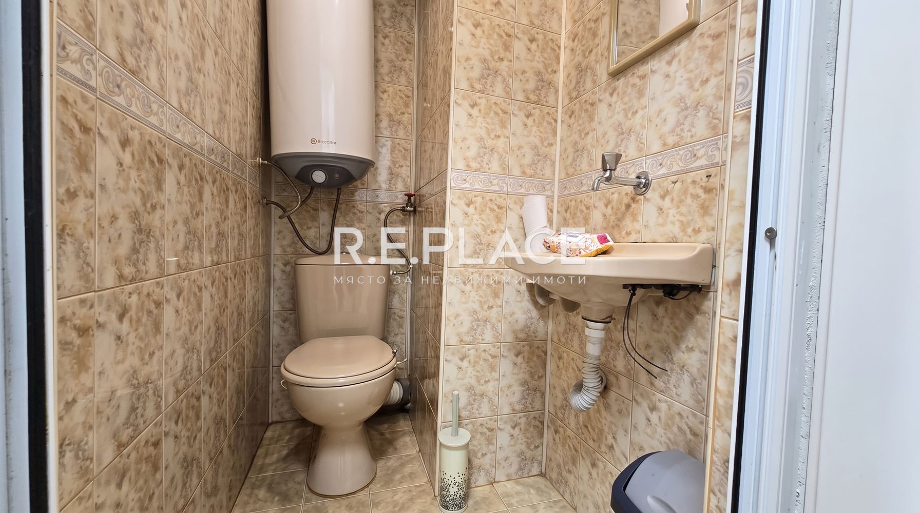 Просторен апартамент (без преход) под наем в район ЛК Тракия, гр. Варна